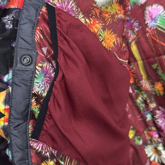 Junior Ski Jacket (Volcom) and Pants (Underarmour) - Picture 8 of 14